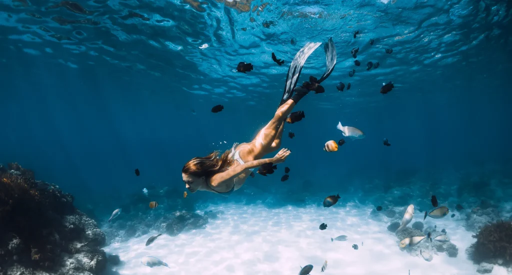 Snorkeling_GettyImages-1395035341